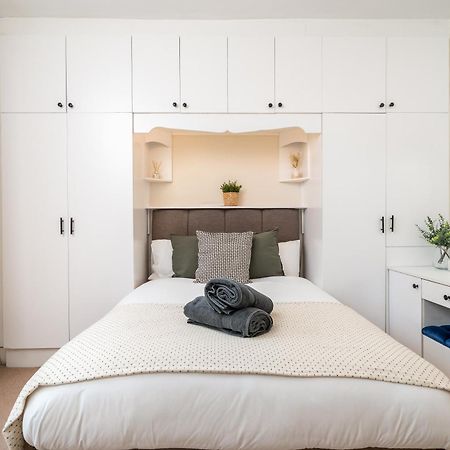 Homely And Stylish Apartment With A Garden In East Finchley ลอนดอน ภายนอก รูปภาพ